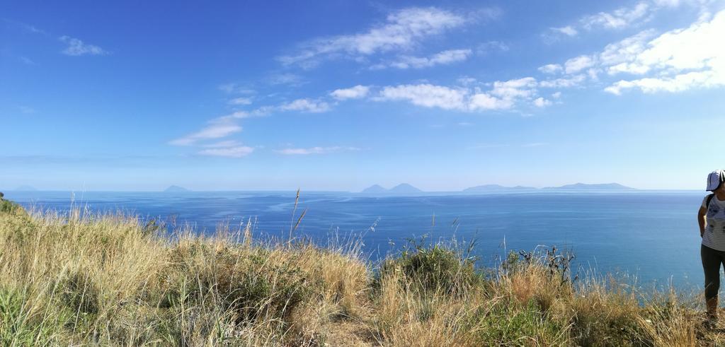 Appartamenti Vacanze Mareemare Capo d'Orlando Exterior photo