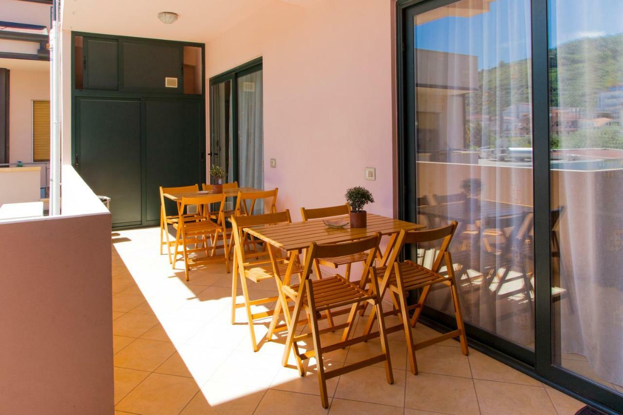 Appartamenti Vacanze Mareemare Capo d'Orlando Exterior photo
